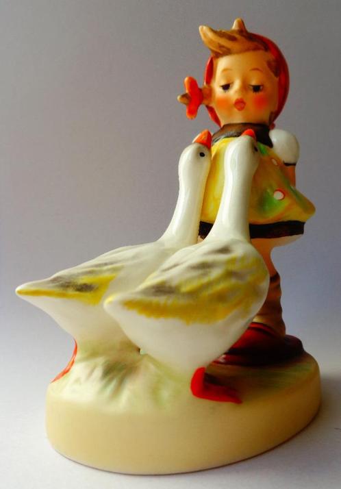 M I Hummel nr.: 47 3/0 -Goose Girl-TMK-7 -10 ¾ cm. Als Nieuw, Verzamelen, Beelden en Beeldjes, Zo goed als nieuw, Hummel, Verzenden