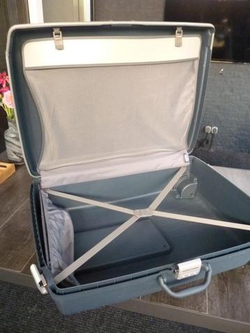 Samsonite American Tourister Koffer beschikbaar voor biedingen