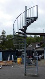 Te wenteltrap 4.5 m gegalvaniseerd, Doe-het-zelf en Verbouw, Ladders en Trappen, Ophalen of Verzenden