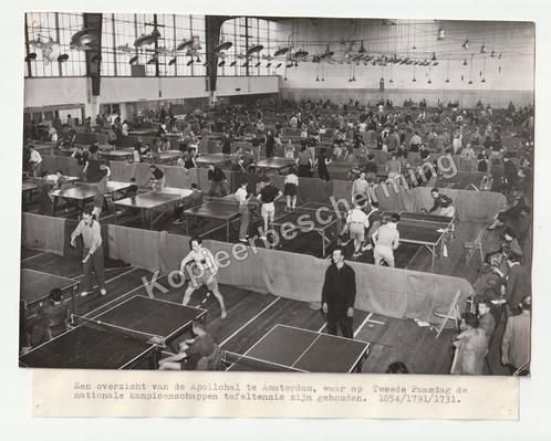Kampioenschappen tafeltennis Apollohal Amsterdam 1954, Verzamelen, Foto's en Prenten, Gebruikt, Foto, Overige onderwerpen, 1940 tot 1960