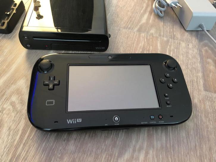 Nintendo Wii U Premium 32GB, Spelcomputers en Games, Spelcomputers | Nintendo Wii U, Zo goed als nieuw, Met 1 controller, Ophalen