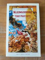 Terry Pratchett - Kleingoderij (1e editie), Ophalen of Verzenden, Zo goed als nieuw, Terry Pratchett