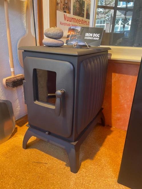 Gietijzeren kachel Iron Dog 1, Huis en Inrichting, Kachels, Nieuw, Vrijstaand, Houtkachel, Hout, Ophalen