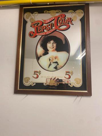 Pepsi cola spiegel beschikbaar voor biedingen