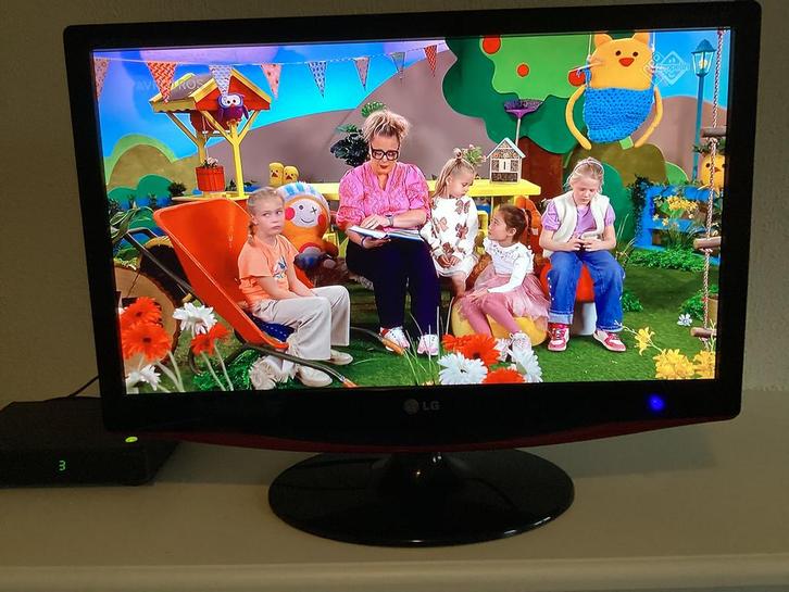 LG Tv 22 Inch.  Model M227WDL., Audio, Tv en Foto, Televisies, Gebruikt, LCD, LG, 50 Hz, Ophalen