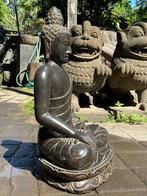 Bhumisparsha Mudra Boeddha Tuinbeeld van Lavasteen 70cm, Steen, Boeddhabeeld, Verzenden