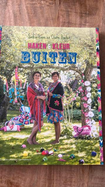 Saskia Laan - Haken & kleur - Buiten beschikbaar voor biedingen