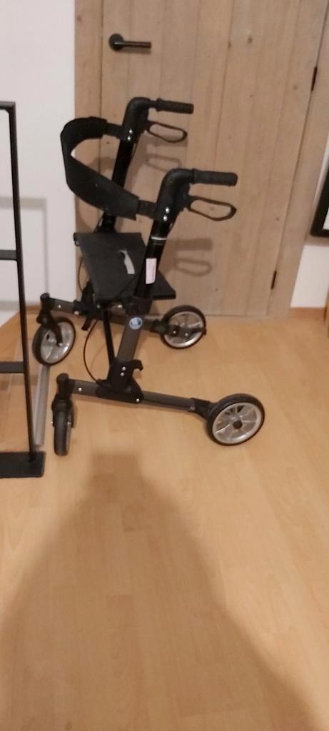 Rollator vermeiren lichtgewicht opvouwbaar prima staat, Diversen, Rollators, Gebruikt, Lichtgewicht, Opvouwbaar, Ophalen
