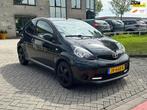Toyota Aygo 1.0 VVT-i Now Airco! Trekhaak! Sportvelgen! Elek, Voorwielaandrijving, Euro 5, Gebruikt, Emergency brake assist