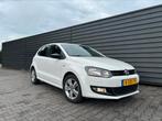 Volkswagen Polo 1.2 TSI match, Auto's, Volkswagen, Voorwielaandrijving, Zwart, 4 cilinders, Leder en Stof