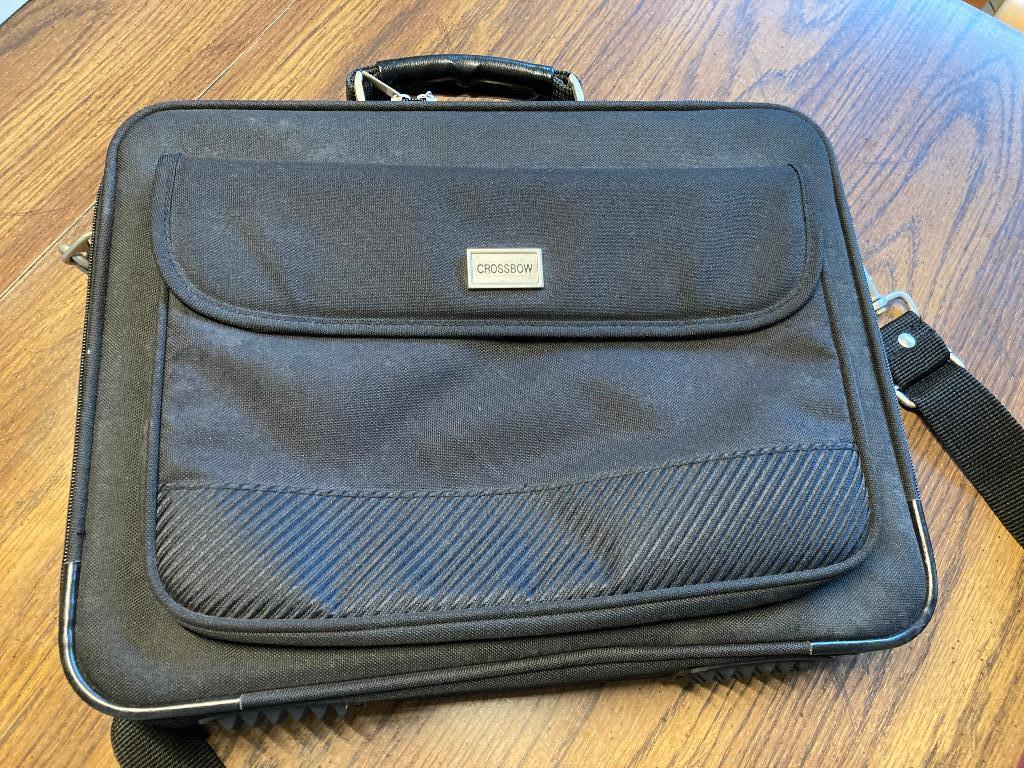 Laptoptas, Computers en Software, Laptoptassen, Ophalen of Verzenden, 17 inch of meer, Zo goed als nieuw