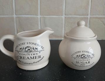 Compleet roomstel van Country Stoneware Country beschikbaar voor biedingen