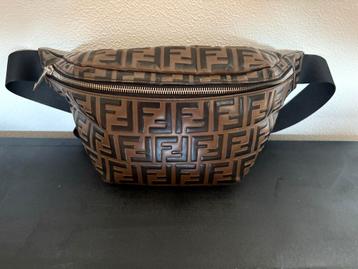 Fendi Fanny Pack beschikbaar voor biedingen