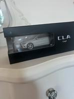 Miniatuur Mercedes CLA Coupé - Origineel, Hobby en Vrije tijd, Modelauto's | 1:18, Ophalen, Zo goed als nieuw, Auto