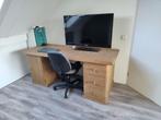 Gratis af te halen: Houten bureau, Huis en Inrichting, Ophalen, Gebruikt, Bureau