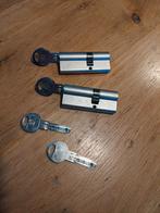 NIEUW 2x SKG ** cilinderslot met 4 sleutels, Nieuw, Ophalen of Verzenden, Slot