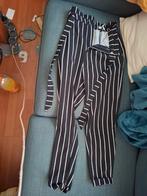 Pull&Bear gestreepte broek - Maat S, Kleding | Dames, Jumpsuits, Pull&Bear, Zwart, Ophalen of Verzenden, Zo goed als nieuw