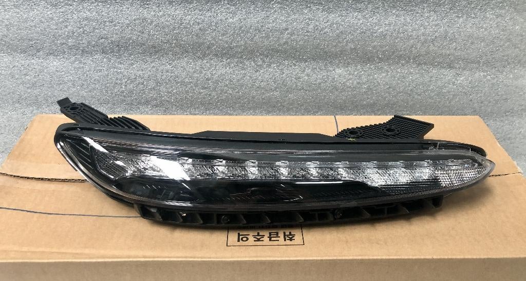Hyundai Kona dagrijverlichting LED DRL 92208J9600 Rechts, Ophalen, Nieuw, Hyundai
