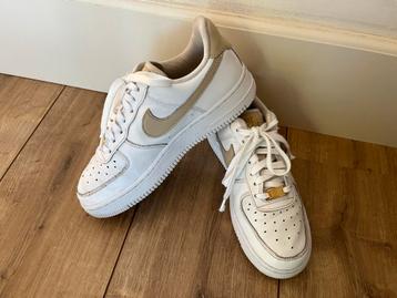 Nike Air Force One ‘07 wit beige maat 38 weinig gedragen! beschikbaar voor biedingen