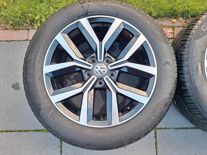 Originele 17 inch VW Nivelles Velgen incl. TPMS sensoren!, Auto-onderdelen, Banden en Velgen, Banden en Velgen, Zomerbanden, 17 inch