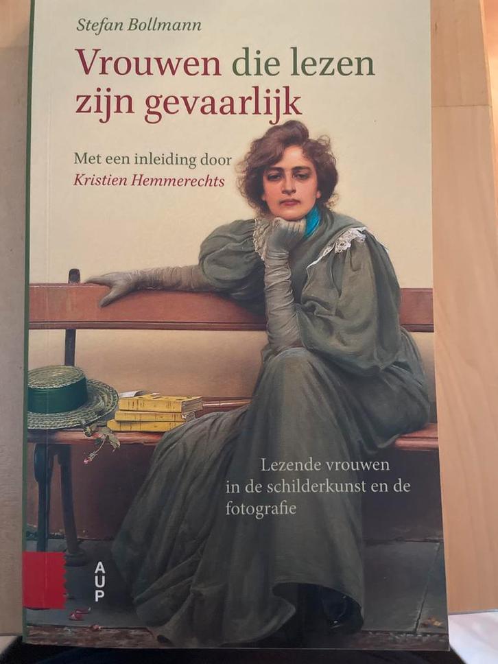 Vrouwen die lezen zijn gevaarlijk - Stefan Bollmann, Boeken, Kunst en Cultuur | Fotografie en Design, Gelezen, Fotografie algemeen
