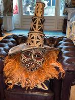 Zeeeeer groot vintage carnavals masker met hoed, Ophalen of Verzenden, Zo goed als nieuw, Overige maten