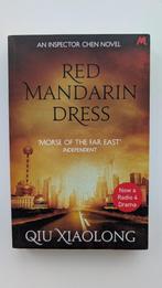Book: Red Mandarin Dress – Qiu Xiaolong (Engels), Ophalen of Verzenden, Nieuw