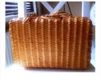 vintage bruin rieten handkoffer omvang 32 cm, Sieraden, Tassen en Uiterlijk, Koffers, Overige materialen, Gebruikt, Minder dan 50 cm