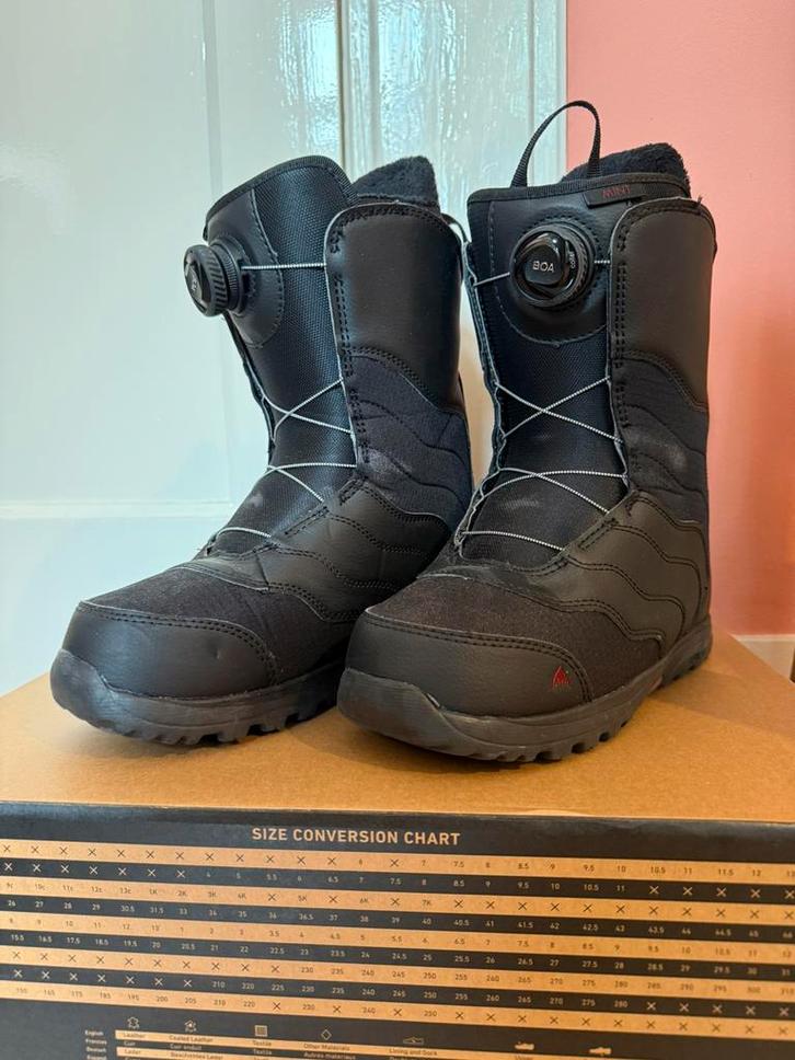 Burton Mint BOA Snowboards boots Women maat 39, Sport en Fitness, Snowboarden, Zo goed als nieuw, Schoenen, Ophalen