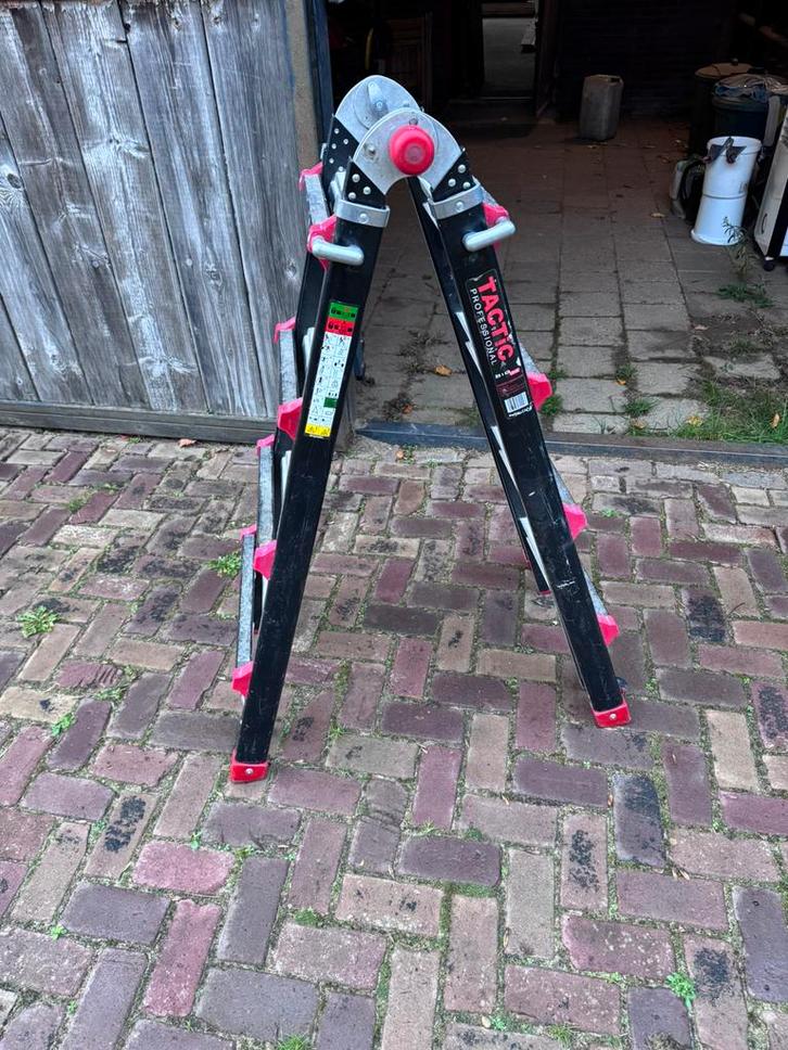 Ladder TacTic 44, Doe-het-zelf en Verbouw, Ladders en Trappen, Gebruikt, Ophalen