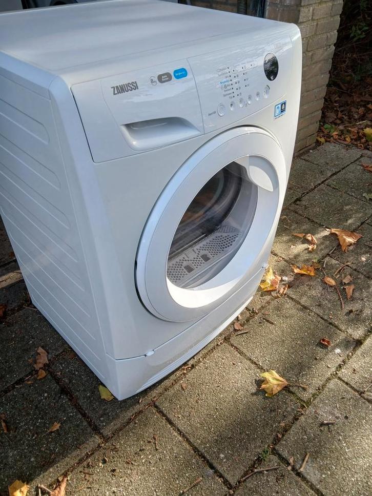Zanussi Lindo1000 Warmtepompdroger 8kg A++, Witgoed en Apparatuur, Wasdrogers, Gebruikt, Condens, Voorlader, 8 tot 10 kg, 85 tot 90 cm