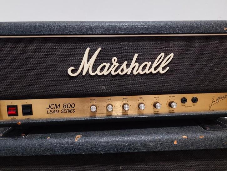 1986 Marshall JCM 800 2204 met flightcase + 4x12 cab, Muziek en Instrumenten, Versterkers | Bas en Gitaar, Gebruikt, Gitaar, 50 tot 100 watt