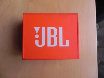 TE KOOP; BLUE TOOTH SPEAKER  VAN JBL  IN ORANJEROOD beschikbaar voor biedingen