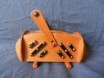 Houten spaarpot in de vorm van een naaimand jaren vijftig, Antiek en Kunst, Ophalen of Verzenden