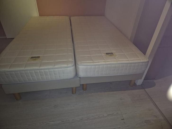 Boxspring bed 160x210 - Comfortabel slapen!, Huis en Inrichting, Slaapkamer | Boxsprings, Gebruikt, 160 cm, 210 cm, Tweepersoons