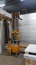 Electrische stapelaar, Ophalen, Gebruikt