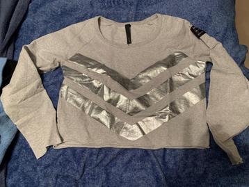10days sweater, crop top maat 38/40 beschikbaar voor biedingen