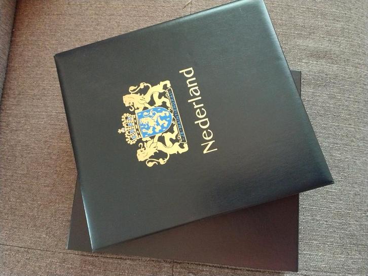 K43: Prachtig album Davo de luxe 4, postfris 1990 t.m. 2000, Postzegels en Munten, Postzegels | Volle albums en Verzamelingen