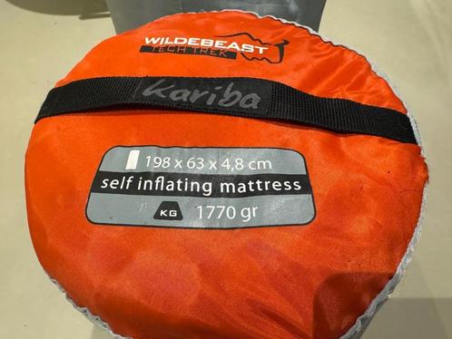2x Self inflating slaapmatten (Wildebeast), Caravans en Kamperen, Slaapmatten, Zo goed als nieuw, 1-persoons, Ophalen