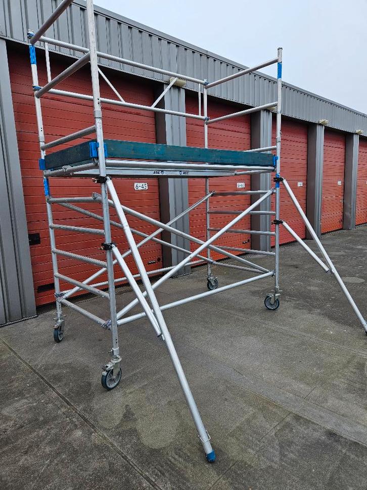 rolsteiger, Doe-het-zelf en Verbouw, Steigers, Gebruikt, Rolsteiger of Kamersteiger, 5 meter of hoger, Ophalen