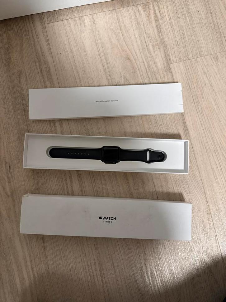 Apple Watch Series 3 - Nieuwstaat, Zonder Lader, Sieraden, Tassen en Uiterlijk, Smartwatches, Zo goed als nieuw, iOS, Zwart, Hartslag