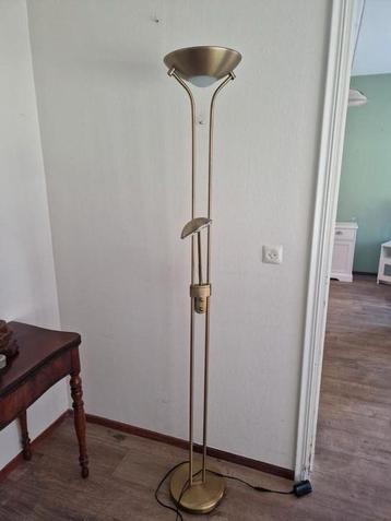 Brons kleurige vloerlamp met leeslampje beschikbaar voor biedingen
