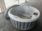 Ronde Balboa jacuzzi 4 persoons 170cm doorsnede, Tuin en Terras, Bubbelbaden en Hottubs, Ophalen of Verzenden, Zo goed als nieuw