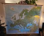 Zeer grote vintage schoolplaat Europa, Antiek en Kunst, Ophalen, Aardrijkskunde