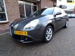 Alfa Romeo Giulietta 1.4 T Distinctive, Auto's, Alfa Romeo, Voorwielaandrijving, Stof, Gebruikt, Zwart