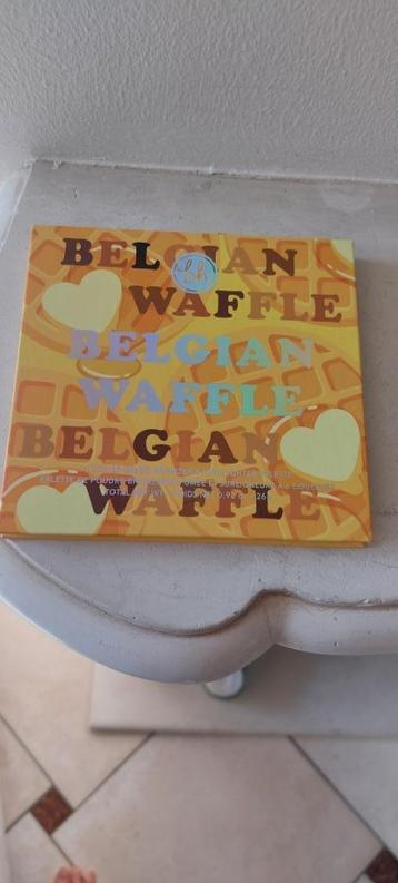 Belgian Waffle Weekend VibesBronzer en Highlighter beschikbaar voor biedingen