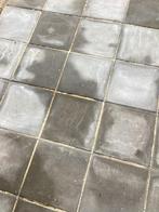 Gratis afhalen 70 stoeptegels 30x30 cm, Tuin en Terras, Ophalen of Verzenden, Zo goed als nieuw, Beton, Overige typen