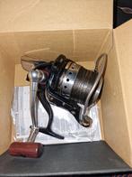 1 X DAIWA TOURNAMENT ISO 5500 QD INCL DOOS, Ophalen of Verzenden, Zo goed als nieuw, Molen