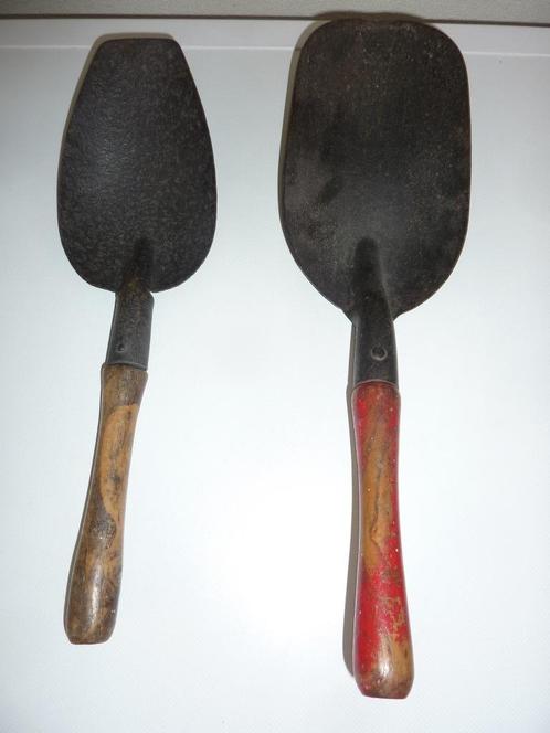 2 Oude kolenscheppen., Antiek en Kunst, Curiosa en Brocante, Ophalen of Verzenden