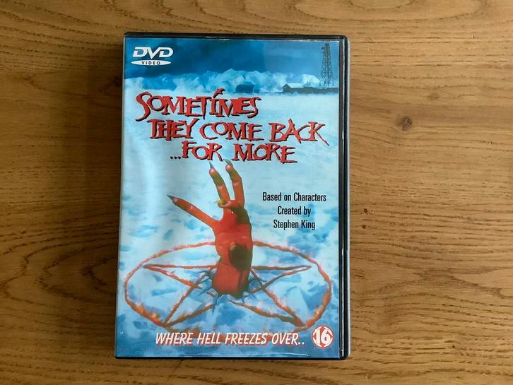 3). Sometimes They Come Back... For More, Stephen King., Cd's en Dvd's, Dvd's | Horror, Zo goed als nieuw, Spoken en Geesten, Vanaf 16 jaar